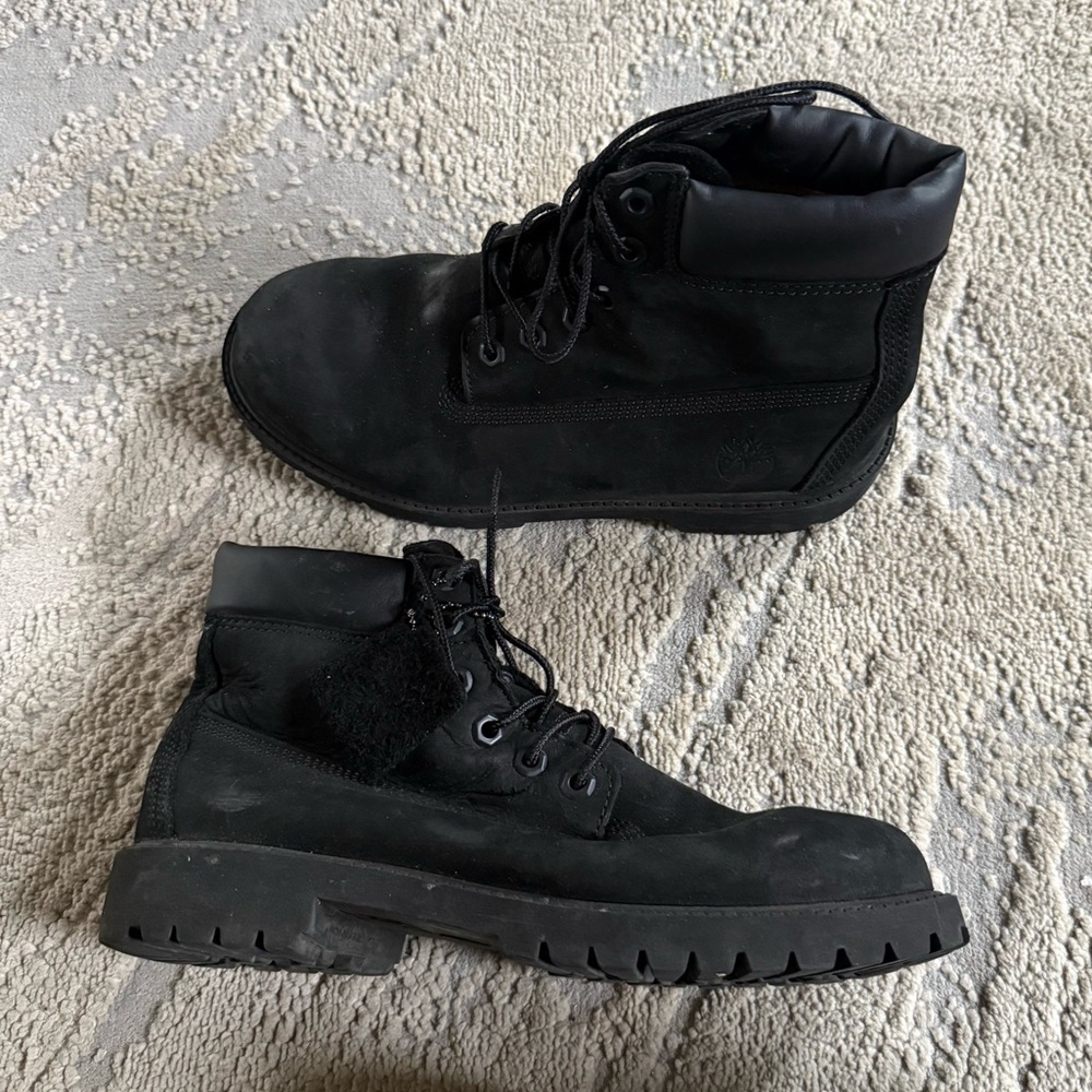 Timberland black boots lace up suede leather Primaloft insulation waterproof 6.5